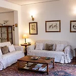 Scirocco House Апартаменты *